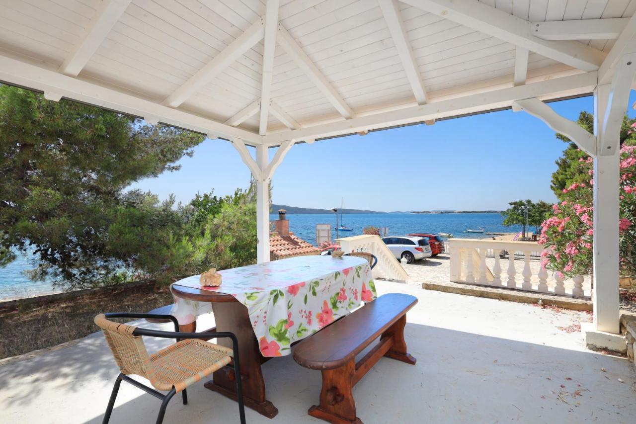 Family Friendly Seaside Apartments Brodarica, Sibenik - 15270 Exteriör bild