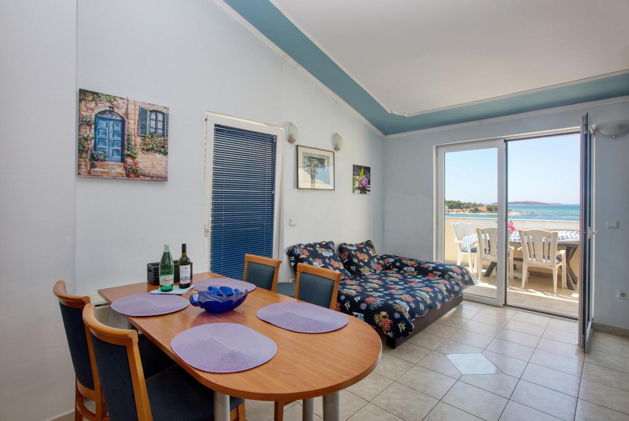 Family Friendly Seaside Apartments Brodarica, Sibenik - 15270 Exteriör bild