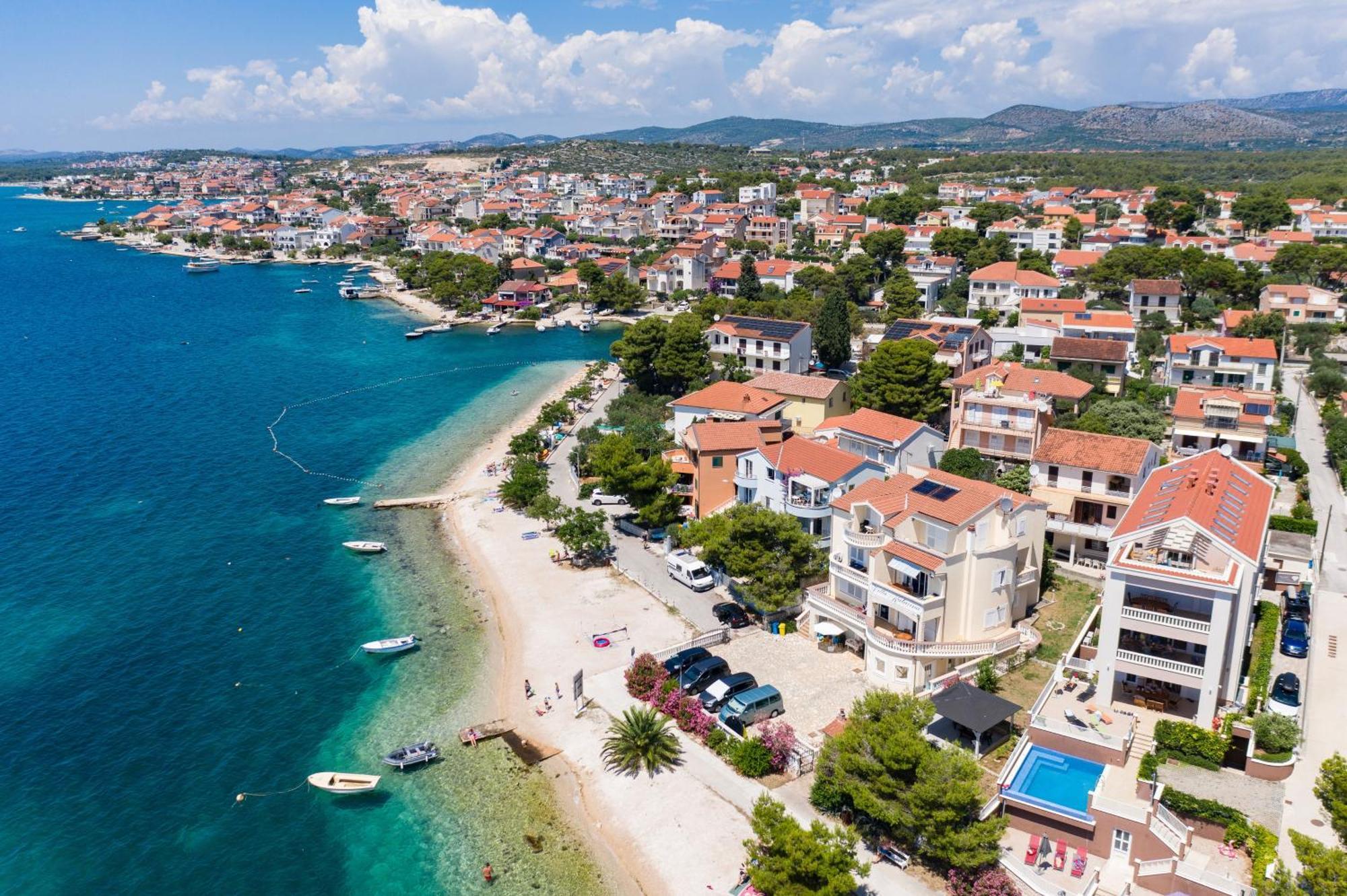 Family Friendly Seaside Apartments Brodarica, Sibenik - 15270 Exteriör bild