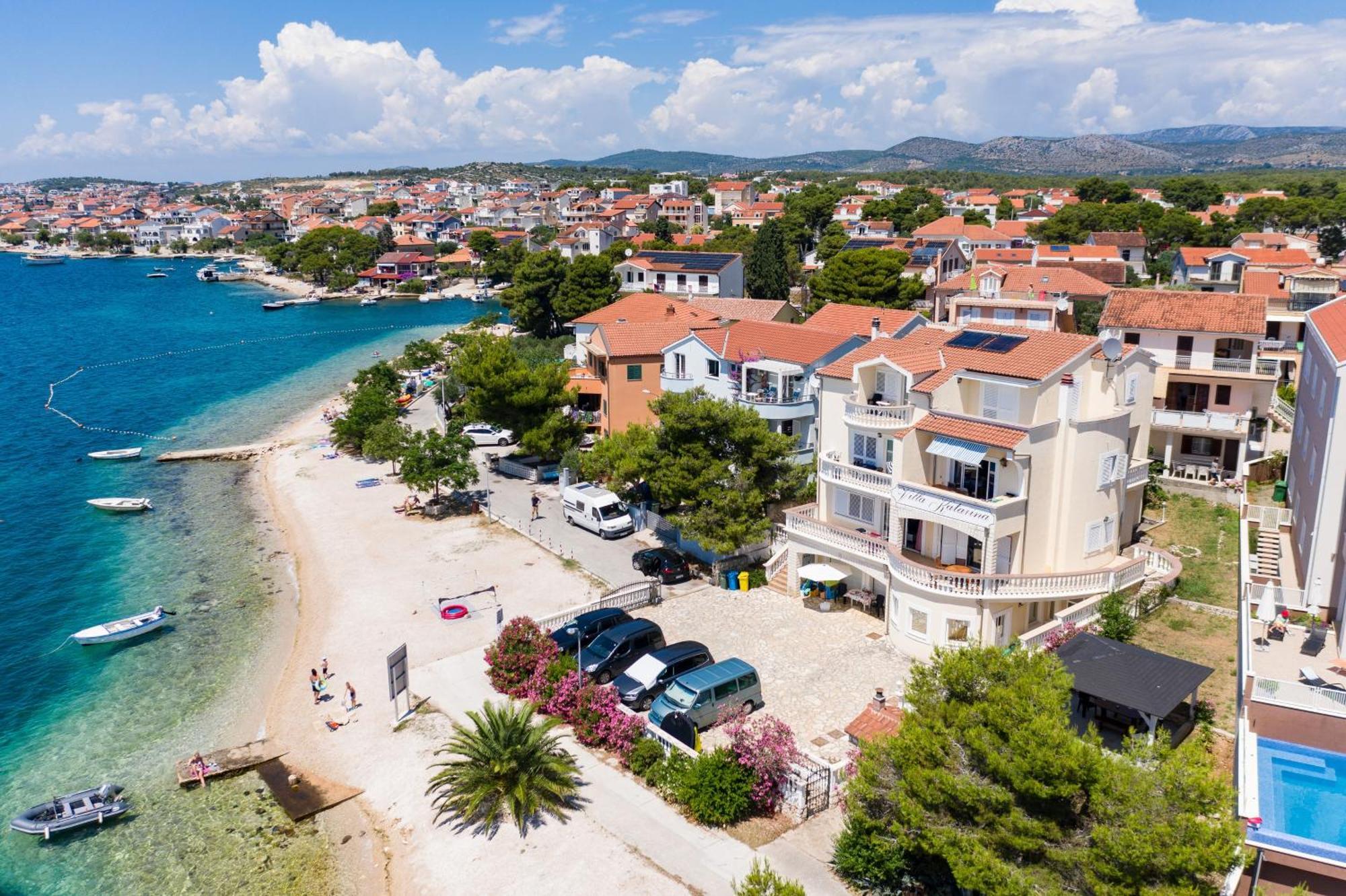 Family Friendly Seaside Apartments Brodarica, Sibenik - 15270 Exteriör bild