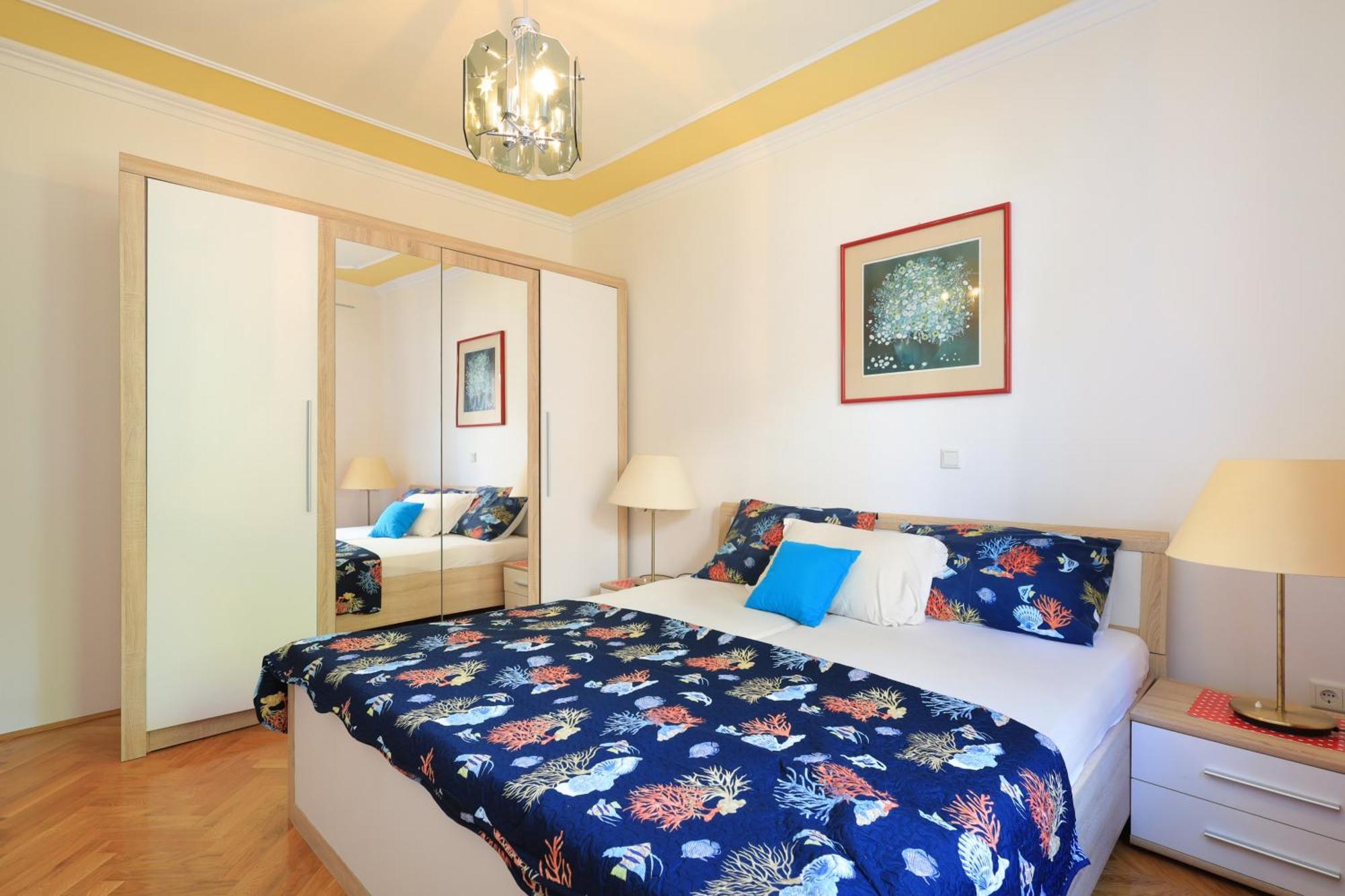 Family Friendly Seaside Apartments Brodarica, Sibenik - 15270 Rum bild
